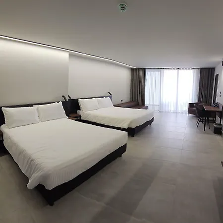 Appart hôtel Onyx San Ġiljan