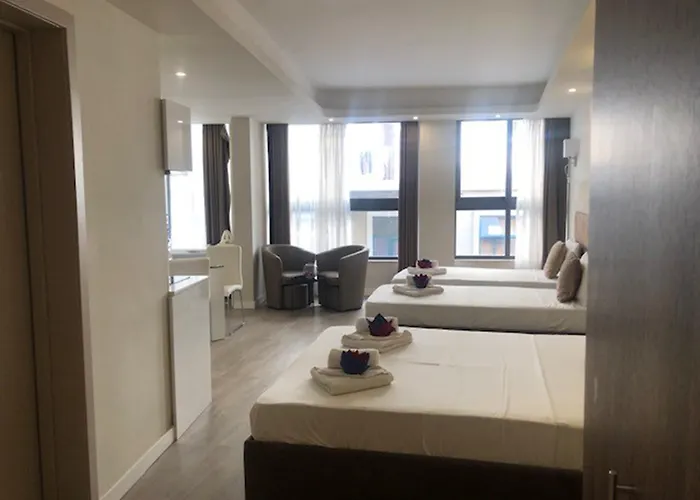 Appart hôtel Onyx San Ġiljan